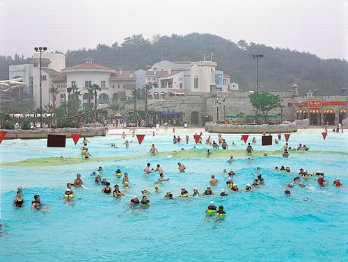 caribbean bay family water park is the biggest water them park in korea you can enjoy in and out door pool with verious water slides - Garden By The Bay Water Park caribbean bay family water park is the biggest water them park in korea you can enjoy in and out door pool with verious water slides - Garden By The Bay Water Park